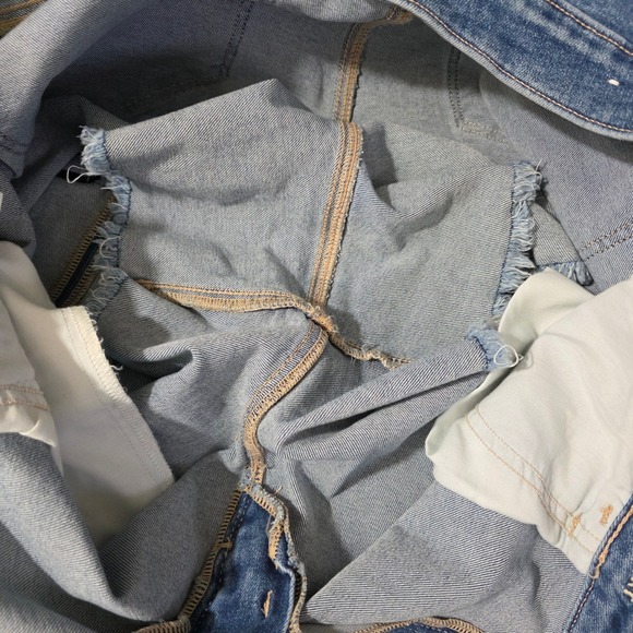 American Eagle Mom Shorts Womens sz 20 Medium Wash High Waisted Stretch Raw Hem - Picture 7 of 8